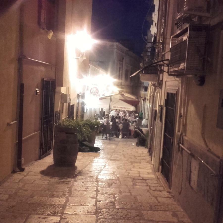 Il Cortile Della Monaca Bed & Breakfast Brindisi Exterior photo